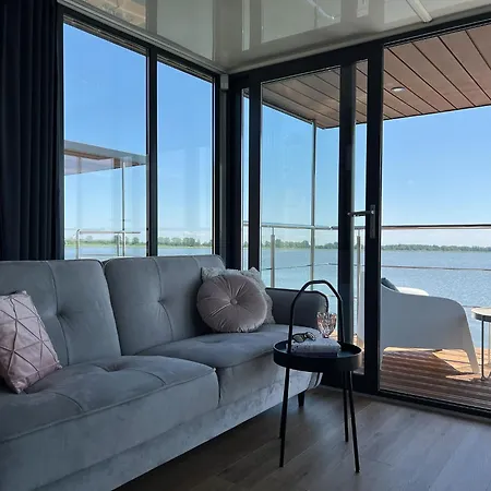 Botel Comfortable House On The Water For 3 People Lazy (West Pomeranian)