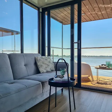 Comfortable House On The Water For 3 People